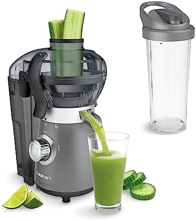 Compact blender and juicer extractor combo