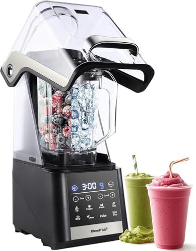 Vacuum blender with quiet sound shield